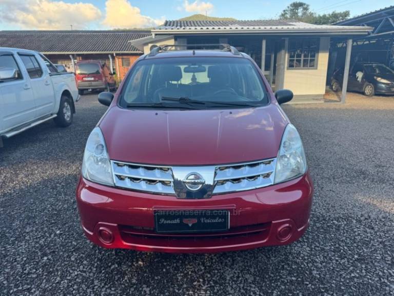 NISSAN - LIVINA - 2011/2012 - Vermelha - R$ 34.900,00