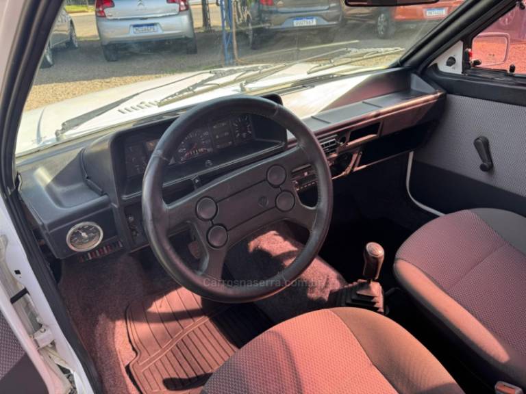VOLKSWAGEN - SAVEIRO - 1984/1985 - Branca - R$ 32.900,00