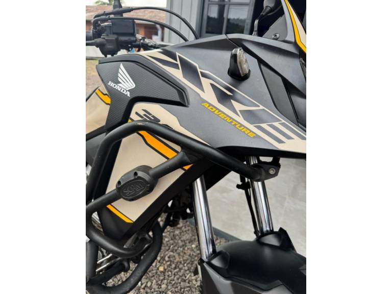 HONDA - XRE 300 - 2022/2022 - Cinza - R$ 28.900,00