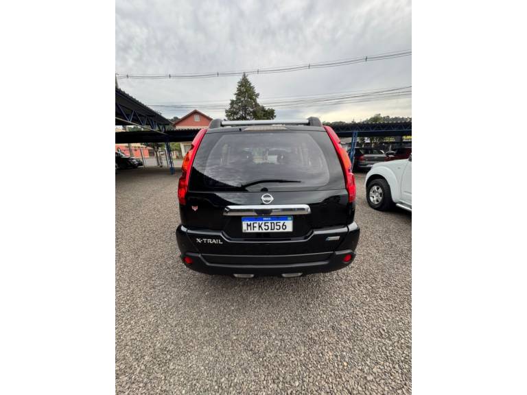 NISSAN - X-TRAIL - 2008/2009 - Preta - R$ 48.900,00
