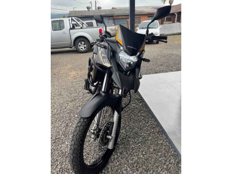 HONDA - XRE 300 - 2022/2022 - Cinza - R$ 28.900,00