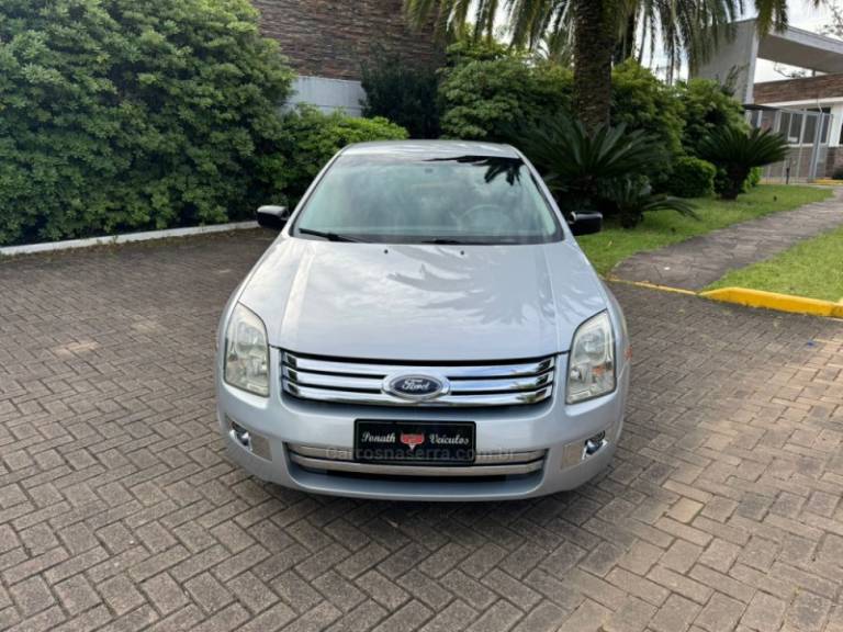 FORD - FUSION - 2006/2006 - Prata - R$ 28.900,00