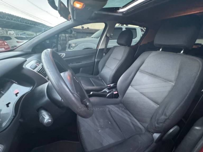PEUGEOT - 307 - 2008/2009 - Vermelha - R$ 21.900,00