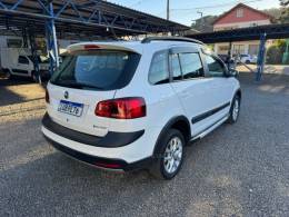 VOLKSWAGEN - SPACE CROSS - 2012/2013 - Branca - R$ 44.900,00