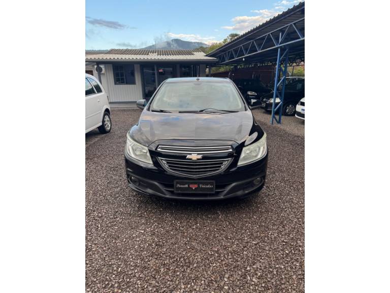 CHEVROLET - ONIX - 2013/2013 - Preta - R$ 44.900,00