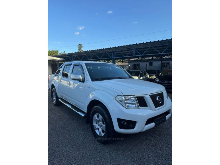 NISSAN - FRONTIER - 2015/2015 - Branca - R$ 104.900,00