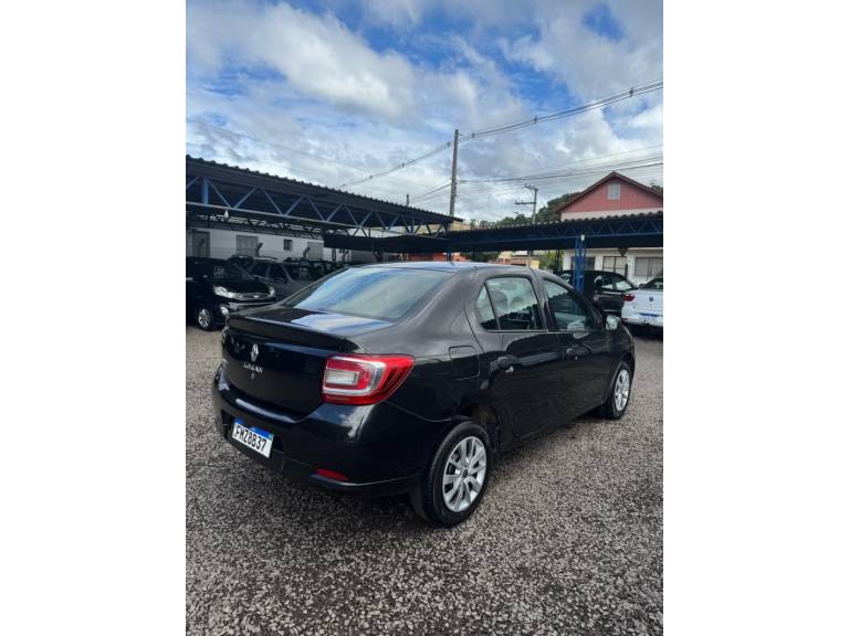RENAULT - LOGAN - 2017/2018 - Preta - R$ 42.900,00