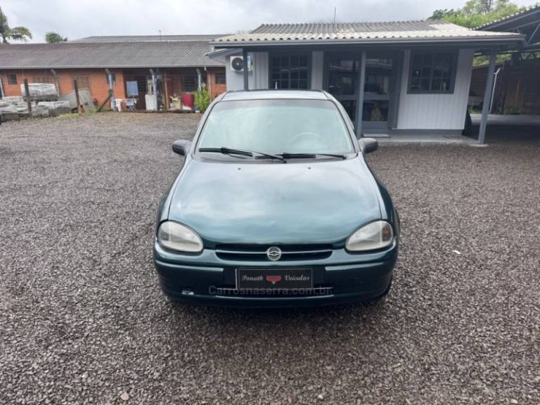 CHEVROLET - CORSA - 1999/1999 - Verde - R$ 10.900,00