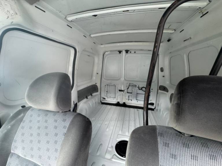 RENAULT - KANGOO - 2012/2013 - Branca - R$ 36.900,00