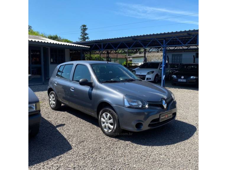 RENAULT - CLIO - 2015/2015 - Cinza - R$ 31.900,00