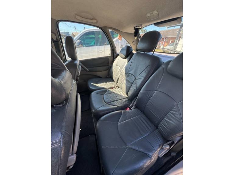 CITROËN - XSARA PICASSO - 2003/2004 - Prata - R$ 12.900,00
