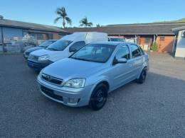 CHEVROLET - CORSA - 2010/2011 - Prata - R$ 32.900,00