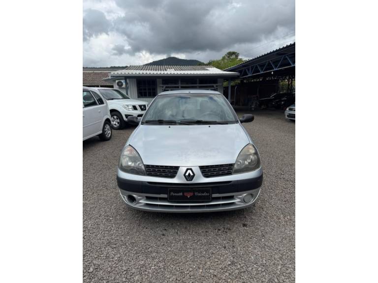 RENAULT - CLIO - 2005/2006 - Prata - R$ 14.900,00