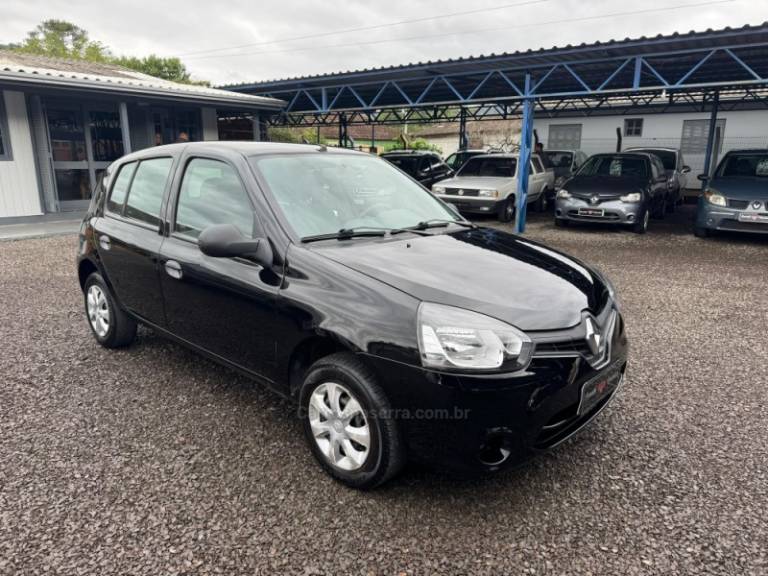 RENAULT - CLIO - 2015/2015 - Preta - R$ 28.900,00