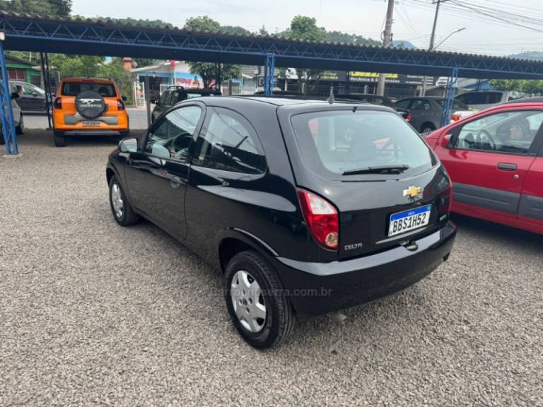 CHEVROLET - CELTA - 2012/2013 - Preta - R$ 28.900,00