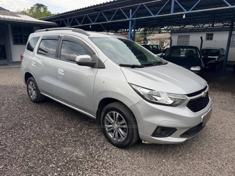 CHEVROLET - SPIN - 2018/2019 - Prata - R$ 65.900,00
