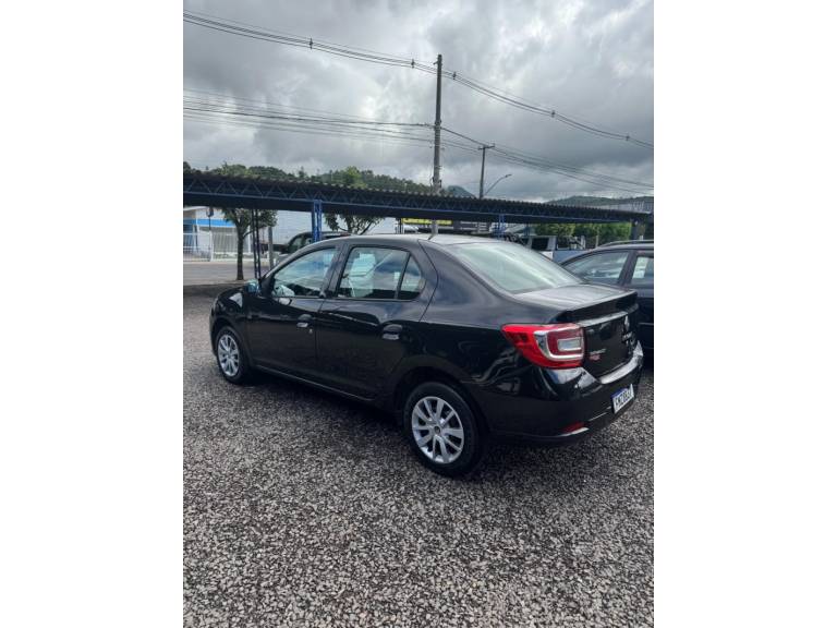 RENAULT - LOGAN - 2017/2018 - Preta - R$ 42.900,00