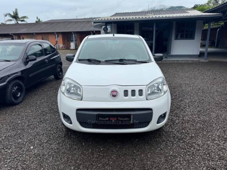 FIAT - UNO - 2014/2014 - Branca - R$ 34.900,00