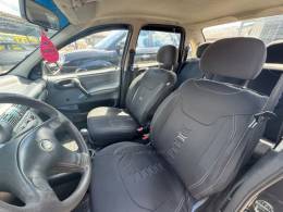 CHEVROLET - CORSA - 2004/2004 - Preta - R$ 16.900,00