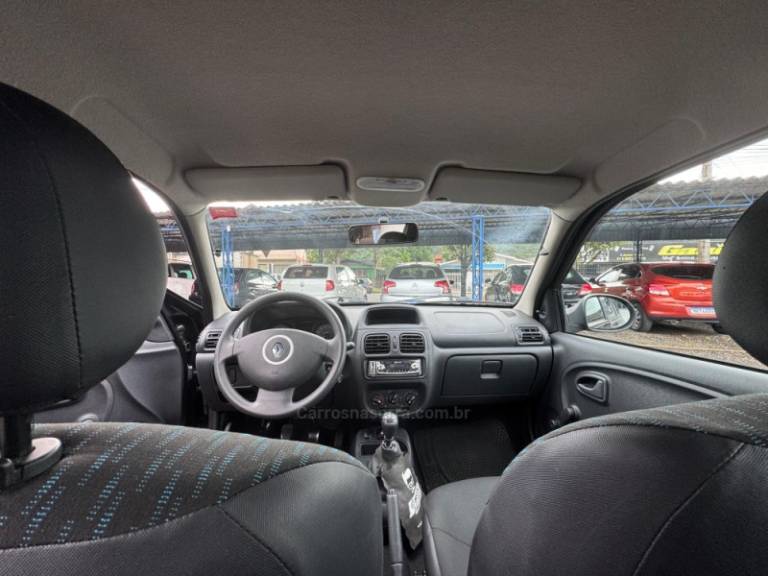 RENAULT - CLIO - 2015/2015 - Preta - R$ 28.900,00