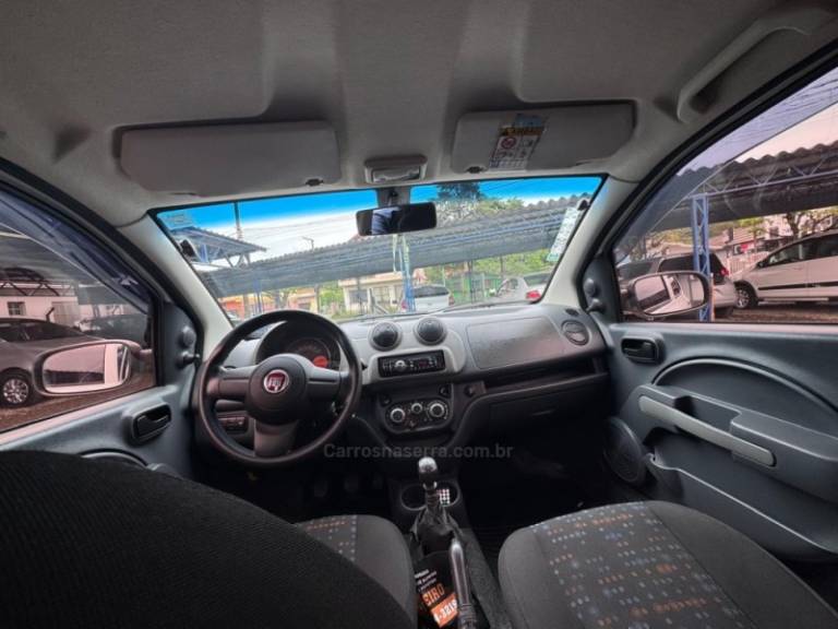 FIAT - UNO - 2014/2014 - Branca - R$ 34.900,00