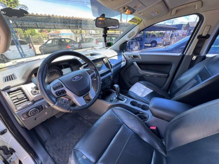 FORD - RANGER - 2018/2019 - Branca - R$ 156.900,00