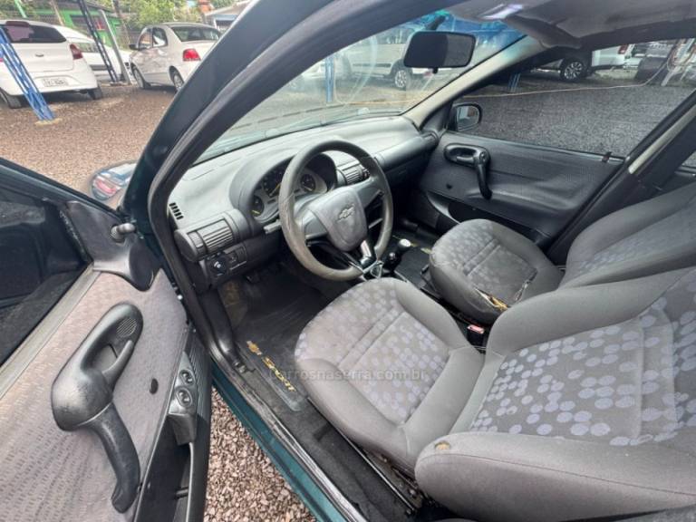 CHEVROLET - CORSA - 1999/1999 - Verde - R$ 10.900,00