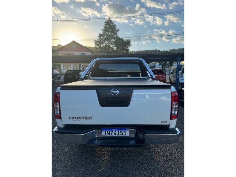 NISSAN - FRONTIER - 2015/2015 - Branca - R$ 104.900,00