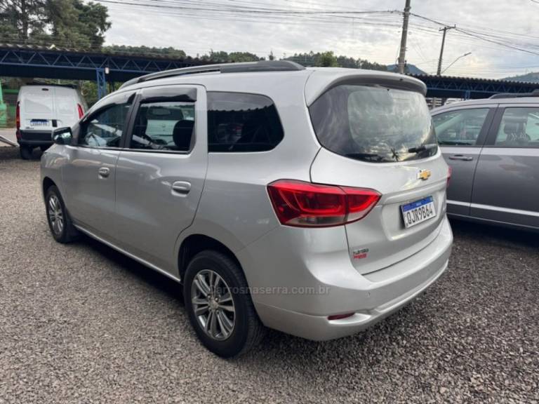 CHEVROLET - SPIN - 2018/2019 - Prata - R$ 65.900,00