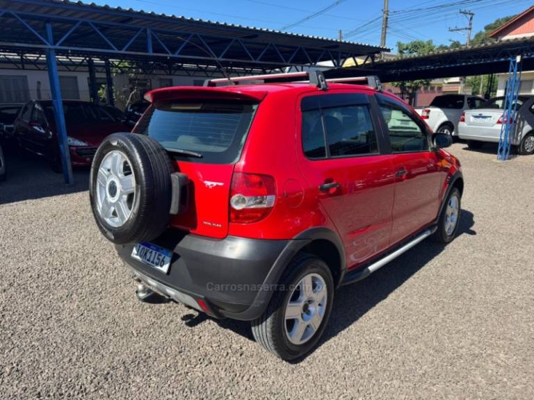 VOLKSWAGEN - CROSSFOX - 2007/2008 - Vermelha - R$ 34.900,00