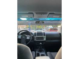 NISSAN - FRONTIER - 2015/2015 - Branca - R$ 104.900,00