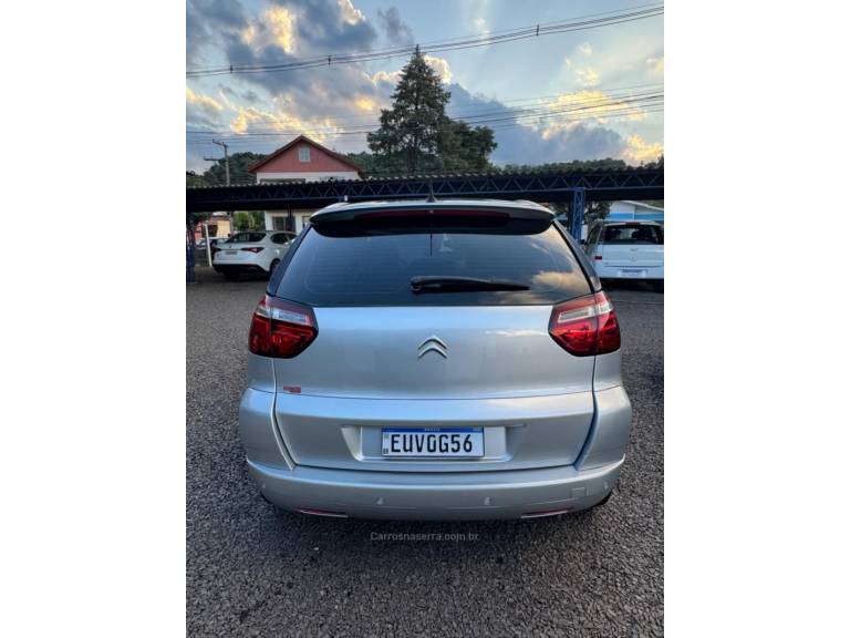 CITROËN - C4 PICASSO - 2011/2012 - Prata - R$ 34.900,00