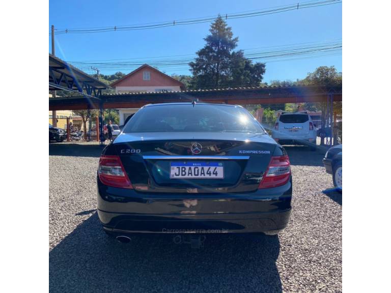 MERCEDES-BENZ - C 200 K - 2010/2010 - Preta - R$ 58.900,00