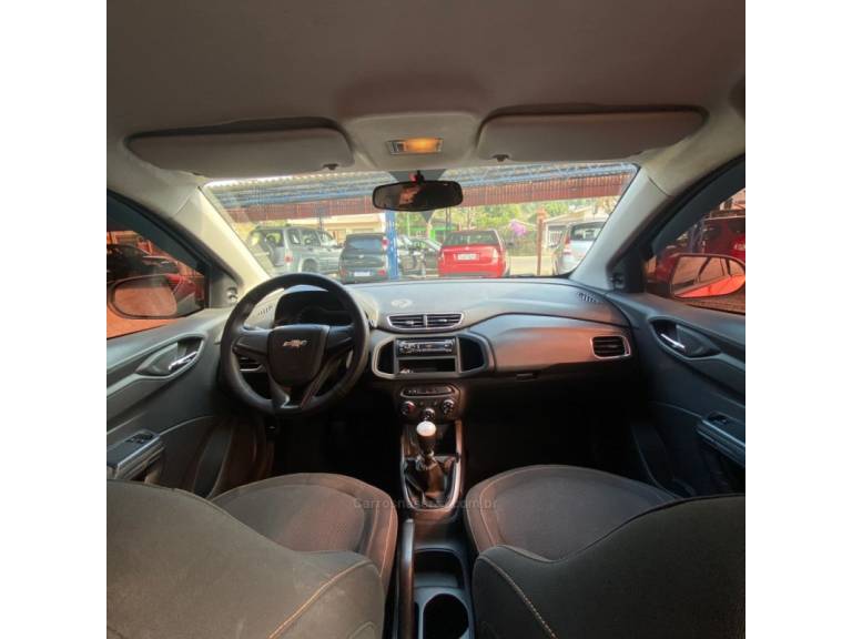CHEVROLET - ONIX - 2013/2013 - Laranja - R$ 44.900,00