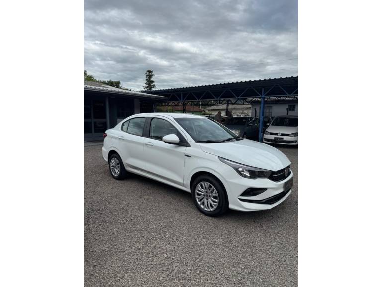 FIAT - CRONOS - 2018/2019 - Branca - R$ 64.900,00