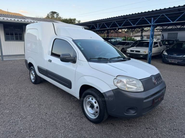 FIAT - FIORINO - 2014/2015 - Branca - R$ 53.900,00