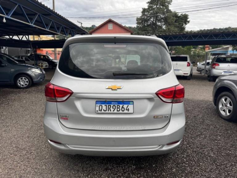 CHEVROLET - SPIN - 2018/2019 - Prata - R$ 65.900,00