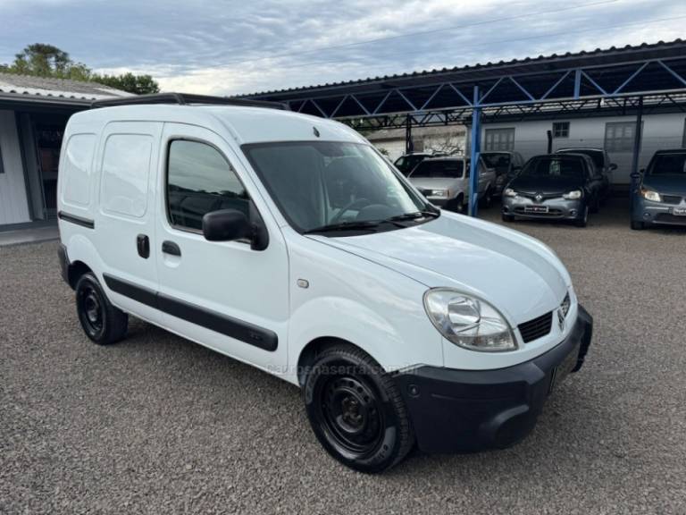 RENAULT - KANGOO - 2012/2013 - Branca - R$ 36.900,00