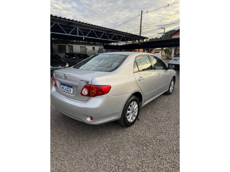 TOYOTA - COROLLA - 2009/2010 - Prata - R$ 57.900,00