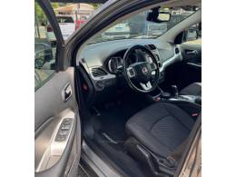 FIAT - FREEMONT - 2012/2012 - Cinza - R$ 56.900,00