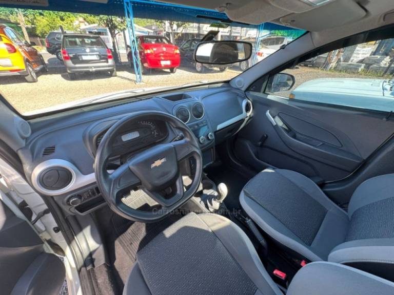 CHEVROLET - MONTANA - 2017/2018 - Branca - R$ 53.900,00