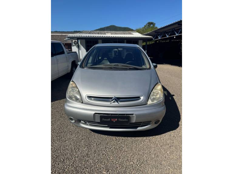 CITROËN - XSARA PICASSO - 2003/2004 - Prata - R$ 12.900,00
