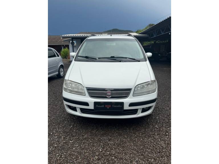 FIAT - IDEA - 2008/2009 - Branca - R$ 28.900,00