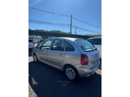 CITROËN - XSARA PICASSO - 2003/2004 - Prata - R$ 12.900,00