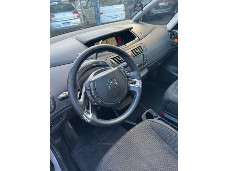CITROËN - C4 PICASSO - 2011/2012 - Prata - R$ 34.900,00
