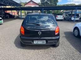 CHEVROLET - CELTA - 2002/2003 - Preta - R$ 13.900,00