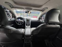 FORD - FUSION - 2015/2016 - Branca - R$ 88.900,00