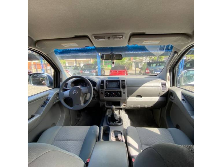NISSAN - FRONTIER - 2009/2009 - Prata - R$ 72.900,00