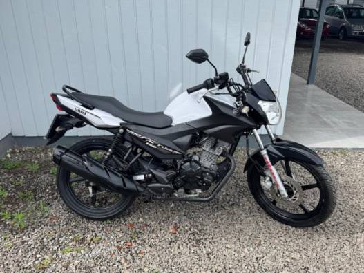 YAMAHA - FACTOR - 2019/2020 - Branca - R$ 13.900,00