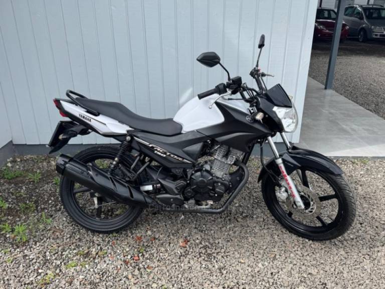 YAMAHA - FACTOR - 2019/2020 - Branca - R$ 13.900,00